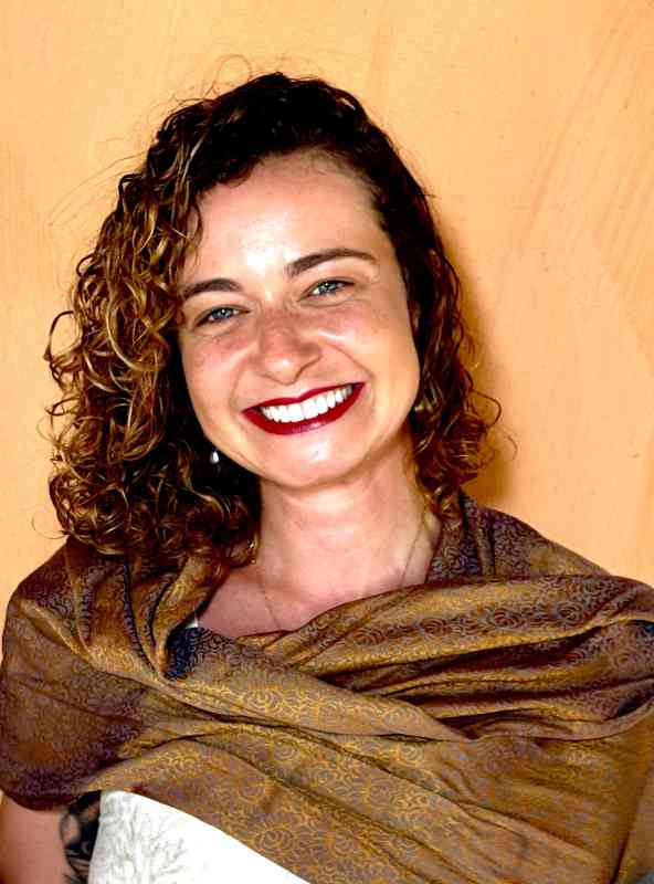 Camila Sales